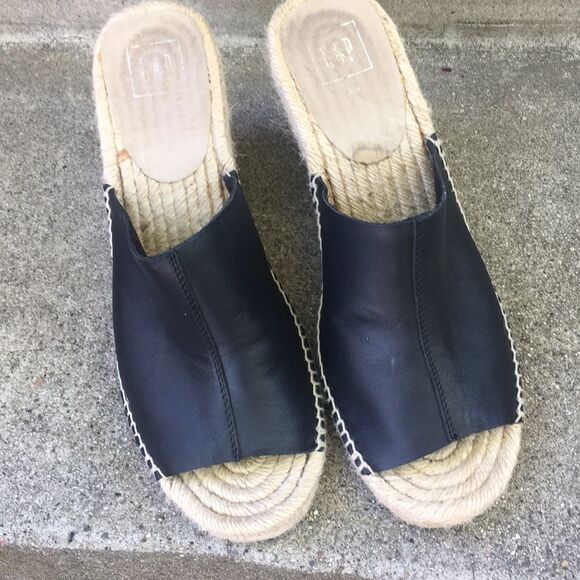 Gap Leather Wedges - Picture 1 of 4